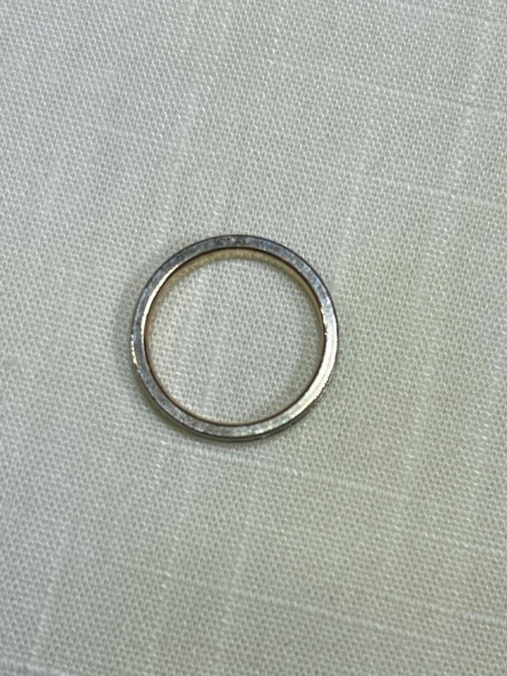 Silver ring - Picture 2 of 2